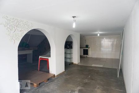 Casa à venda com 270m², 3 quartos e 4 vagasSalão na Parte de Baixo