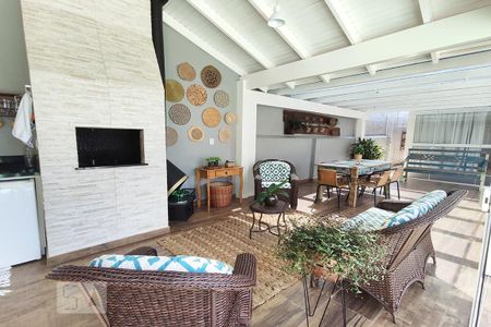 Casa à venda com 160m², 2 quartos e 2 vagas Casa à venda com 160m², 2 quartos e 2 vagasEspaço Gourmet