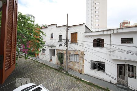 Casa de condomínio à venda com 300m², 3 quartos e 3 vagasVista
