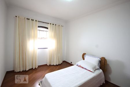 Casa de condomínio à venda com 300m², 3 quartos e 3 vagasQuarto 2
