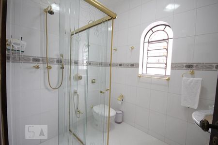Casa de condomínio à venda com 300m², 3 quartos e 3 vagasBanheiro