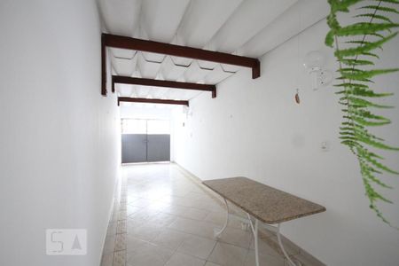 Casa de condomínio à venda com 300m², 3 quartos e 3 vagasGaragem