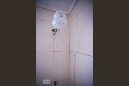 Casa à venda com 150m², 5 quartos e 4 vagas Casa à venda com 150m², 5 quartos e 4 vagasBanheiro _ Chuveiro