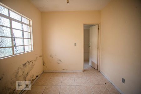 Casa à venda com 150m², 5 quartos e 4 vagas Casa à venda com 150m², 5 quartos e 4 vagasQuarto 1 - Edicola