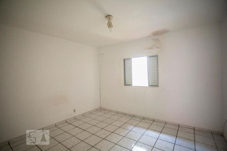 Casa à venda com 150m², 5 quartos e 4 vagas Casa à venda com 150m², 5 quartos e 4 vagasQuarto 2