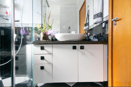 Casa à venda com 175m², 3 quartos e 4 vagas Casa à venda com 175m², 3 quartos e 4 vagasBanheiro da Suíte 1