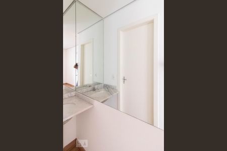Apartamento à venda com 65m², 2 quartos e 1 vaga Apartamento à venda com 65m², 2 quartos e 1 vagaBanheiro