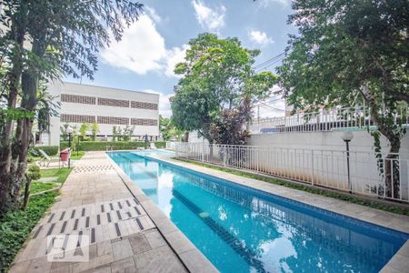 Apartamento à venda com 65m², 2 quartos e 1 vaga Apartamento à venda com 65m², 2 quartos e 1 vagaÁrea Comum - Piscina