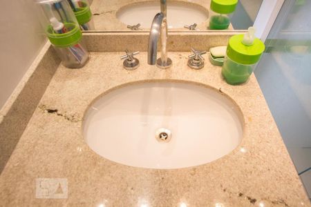 Apartamento à venda com 110m², 3 quartos e 2 vagasDetalhe Banheiro Suíte 2