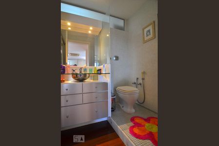 Apartamento à venda com 168m², 2 quartos e 1 vagaBanheiro