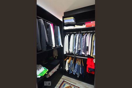 Apartamento à venda com 168m², 2 quartos e 1 vagaCloset