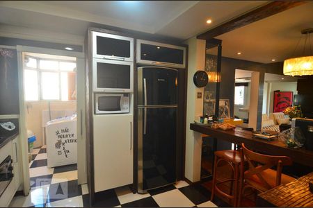 Apartamento à venda com 168m², 2 quartos e 1 vagaCozinha