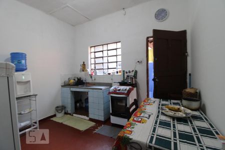 Casa à venda com 236m², 5 quartos e 2 vagasCozinha