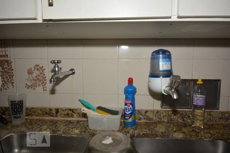 Casa à venda com 240m², 3 quartos e 2 vagasCozinha - Torneiras