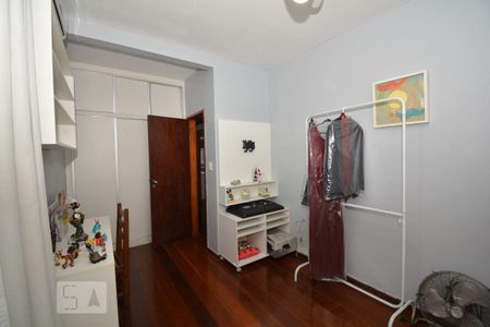 Casa à venda com 240m², 3 quartos e 2 vagasSuíte 3