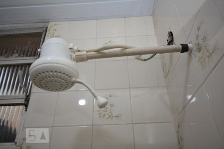 Casa à venda com 240m², 3 quartos e 2 vagasBanheiro da suíte 2