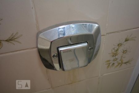 Casa à venda com 240m², 3 quartos e 2 vagasBanheiro da suíte 2