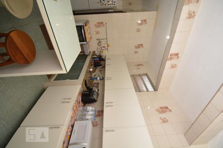 Casa à venda com 240m², 3 quartos e 2 vagasCozinha