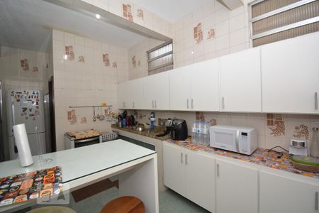 Casa à venda com 240m², 3 quartos e 2 vagasCozinha