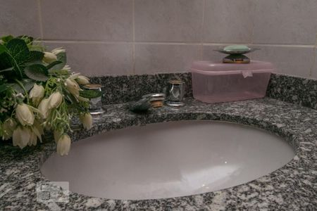 Apartamento à venda com 150m², 3 quartos e 3 vagas Apartamento à venda com 150m², 3 quartos e 3 vagasBanheiro