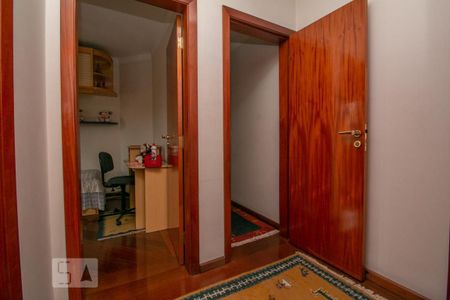 Apartamento à venda com 150m², 3 quartos e 3 vagas Apartamento à venda com 150m², 3 quartos e 3 vagasHall dos Quartos