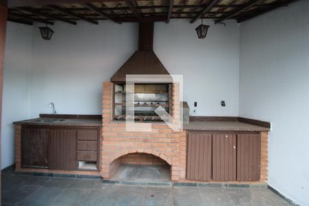 Casa à venda com 323m², 3 quartos e 4 vagasQuintal - Churrasqueira