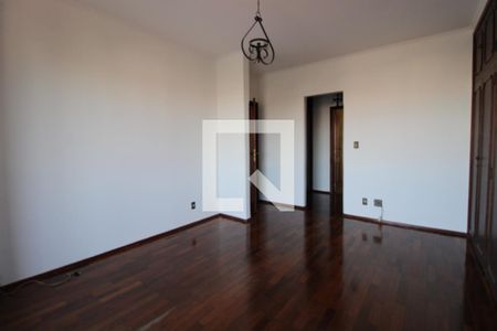 Casa à venda com 323m², 3 quartos e 4 vagasQuarto 3 (suíte master)