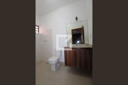 Casa à venda com 323m², 3 quartos e 4 vagasBanheiro da Suíte 2