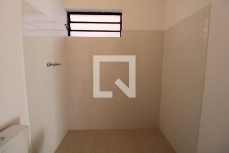 Casa à venda com 323m², 3 quartos e 4 vagasBanheiro da Suíte 1