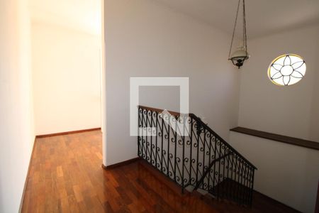 Casa à venda com 323m², 3 quartos e 4 vagasHall do 1º andar