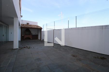 Casa à venda com 323m², 3 quartos e 4 vagasQuintal