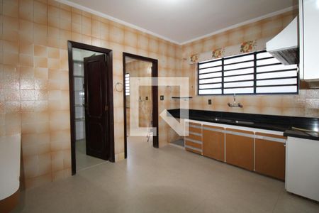 Casa à venda com 323m², 3 quartos e 4 vagasCozinha