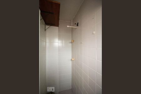 Apartamento à venda com 75m², 2 quartos e 1 vaga Apartamento à venda com 75m², 2 quartos e 1 vagaArea de serviço banheiro