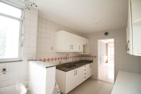 Apartamento à venda com 75m², 2 quartos e 1 vaga Apartamento à venda com 75m², 2 quartos e 1 vagaCozinha