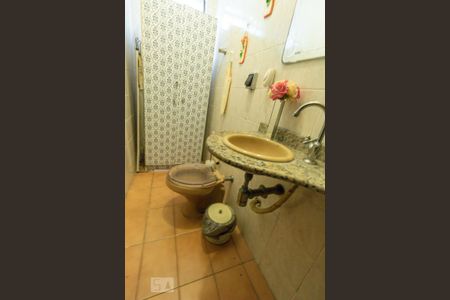 Casa à venda com 130m², 3 quartos e 2 vagasLAaQuarto de vabo