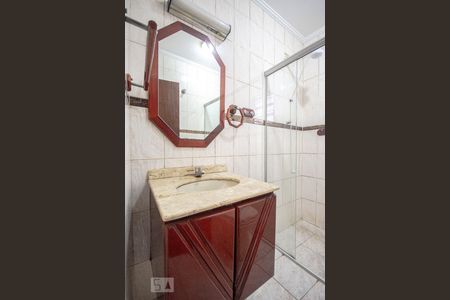 Banheiro de casa para alugar com 3 quartos, 180m² em Jardim Brasil (zona Norte), São Paulo