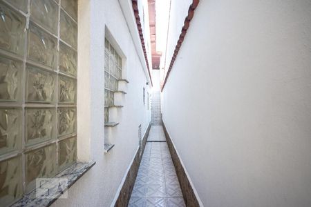 Casa para alugar com 180m², 3 quartos e 2 vagasCorredor