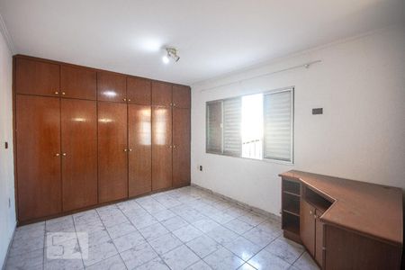 Casa para alugar com 180m², 3 quartos e 2 vagasQuarto 3