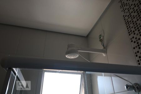 Casa de condomínio à venda com 107m², 2 quartos e 4 vagasBanheiro