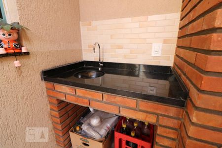 Casa de condomínio à venda com 107m², 2 quartos e 4 vagasChurrasqueira