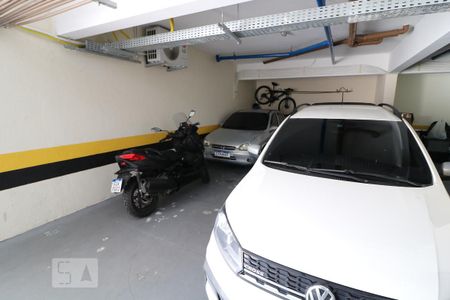 Casa de condomínio à venda com 107m², 2 quartos e 4 vagasGaragem