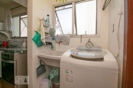 Apartamento à venda com 72m², 3 quartos e 1 vagaÁrea de Serviço