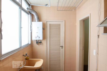 Apartamento à venda com 80m², 2 quartos e 1 vagaÁrea de Serviço