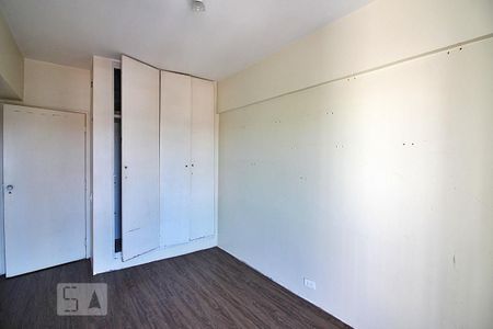 Apartamento à venda com 118m², 3 quartos e 1 vagaQuarto 2 