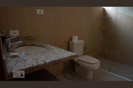 Casa à venda com 280m², 3 quartos e 6 vagasBanheiro