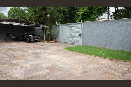 Casa à venda com 280m², 3 quartos e 6 vagasGaragem