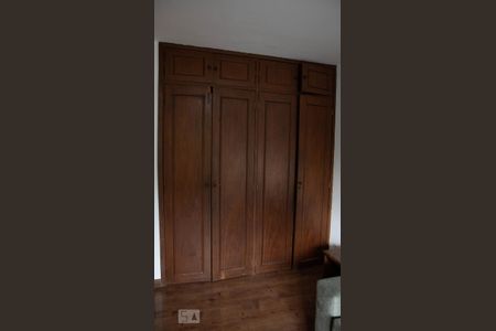 Casa à venda com 280m², 3 quartos e 6 vagasQuarto 3