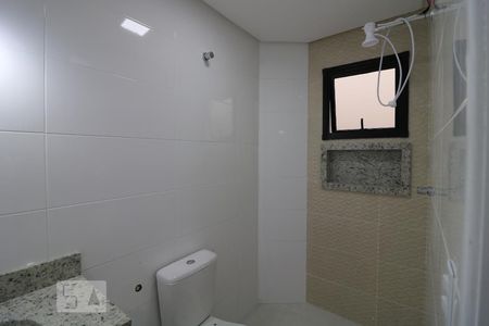 Banheiro de apartamento para alugar com 1 quarto, 25m² em Vila Bela, São Paulo