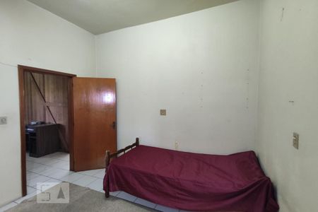 Casa à venda com 287m², 5 quartos e 2 vagas Casa à venda com 287m², 5 quartos e 2 vagasQuarto 5