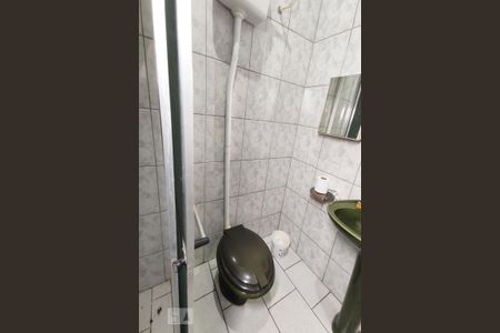 Casa à venda com 287m², 5 quartos e 2 vagas Casa à venda com 287m², 5 quartos e 2 vagasBanheiro